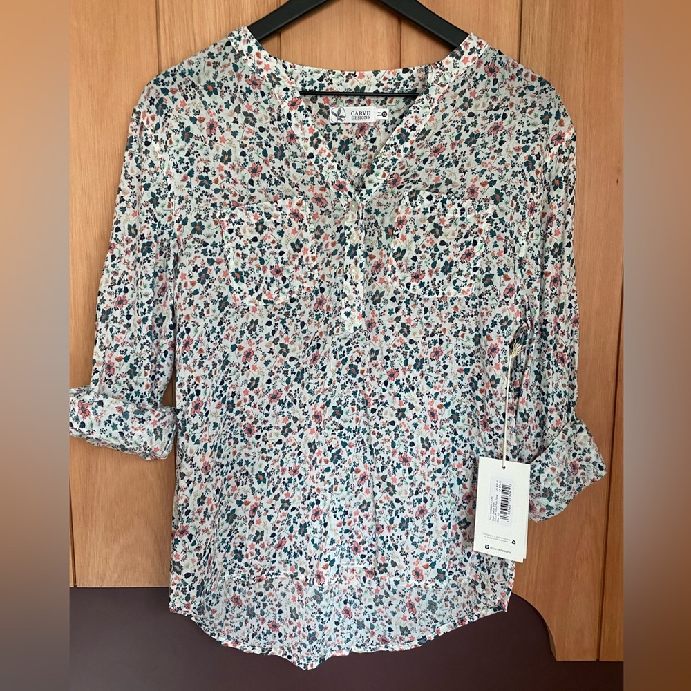 Carve Designs XS Dylan Gauze Shirt in Cloud Folk Floral NWT